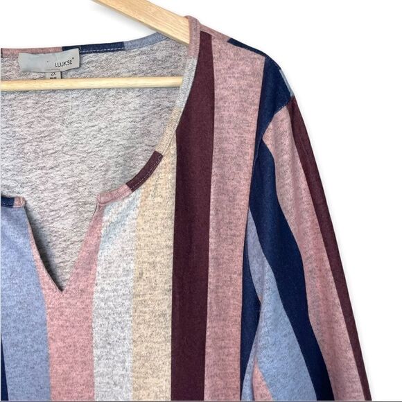 Luukse Striped Patch Pocket Shift Dress - Picture 3 of 9